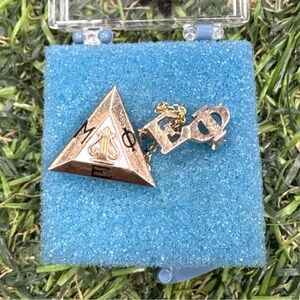 Vintage 1960 10K Yellow Gold Mu Phi Epsilon Fraternity Pin Engraved 3.2 grams